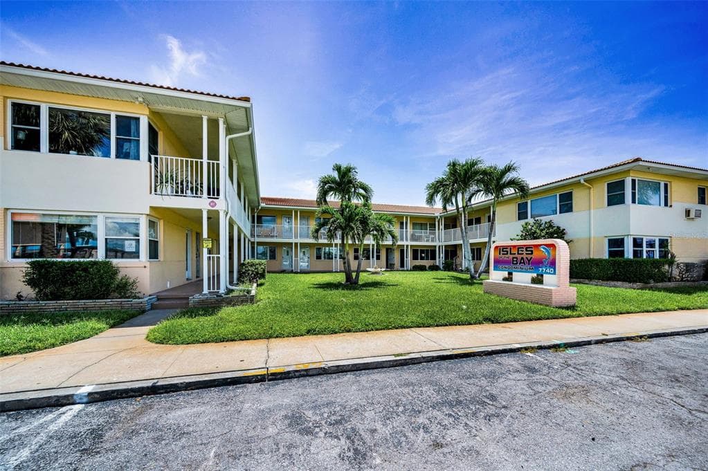 7740 BOCA CIEGA DRIVE #204 2