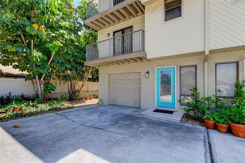 135 92ND AVENUE #5 1
