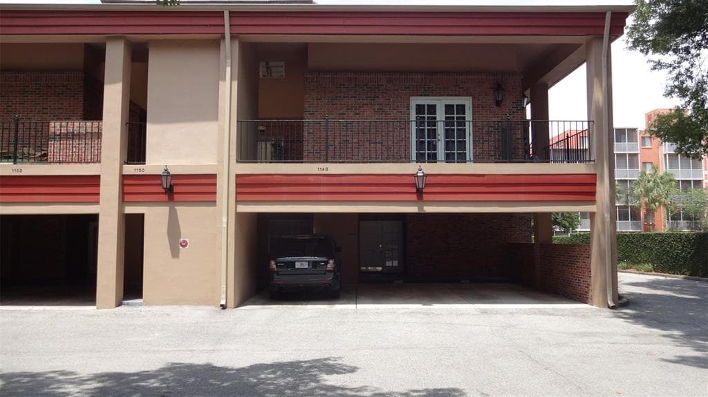1144 DELANEY AVENUE #1144 1