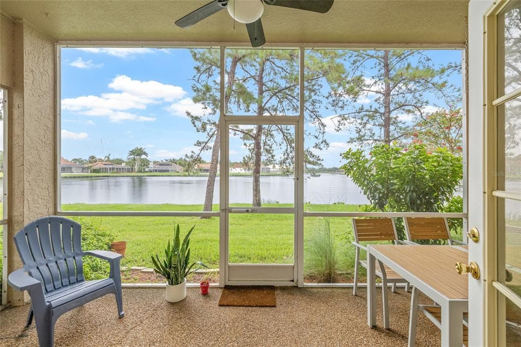 699 MALTA COURT NE photo 2