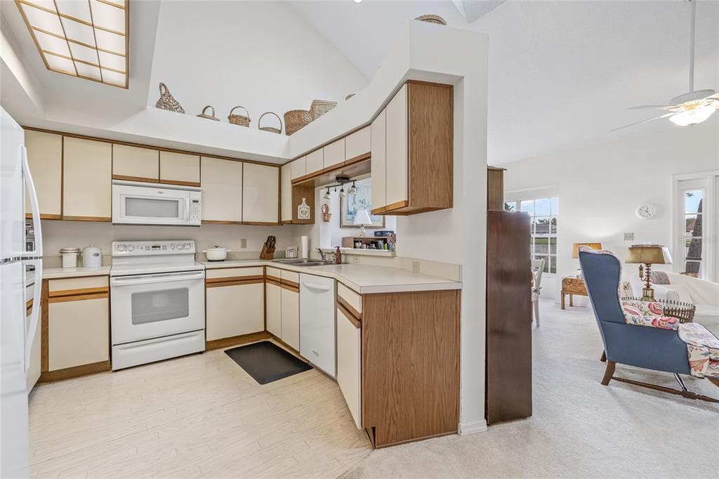 699 MALTA COURT NE photo 22