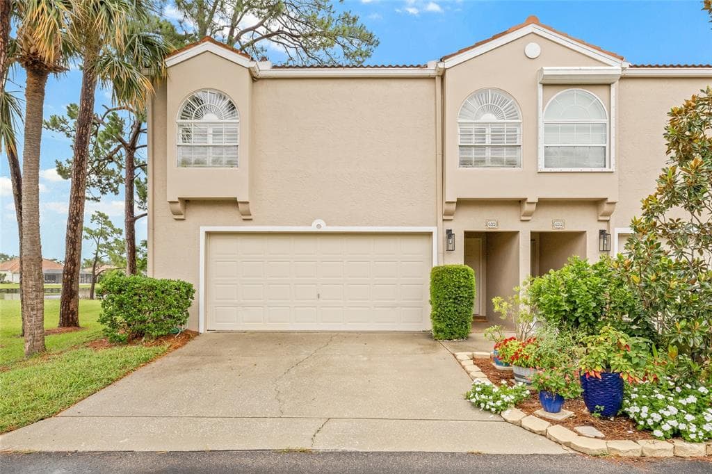 699 MALTA COURT NE photo 1
