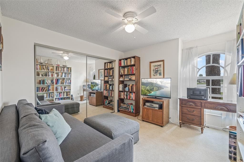 699 MALTA COURT NE photo 11