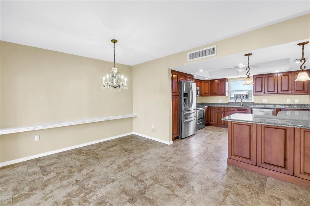 5108 BRITTANY DRIVE S 908 photo 6