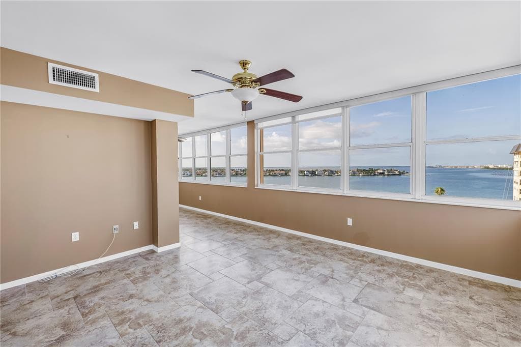 5108 BRITTANY DRIVE S 908 photo 24