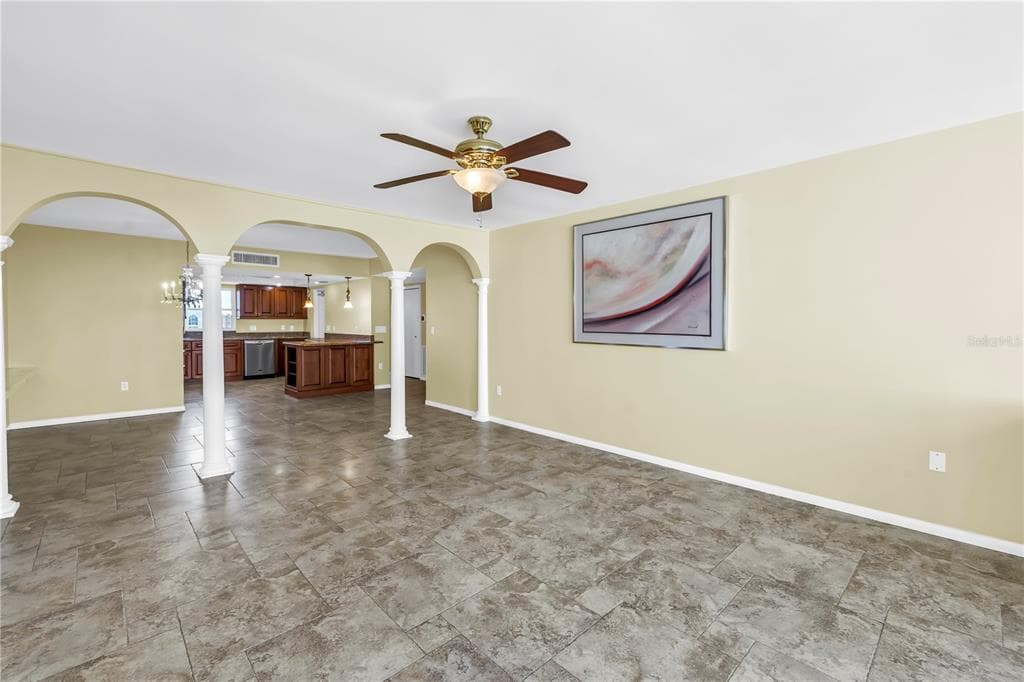 5108 BRITTANY DRIVE S 908 photo 18