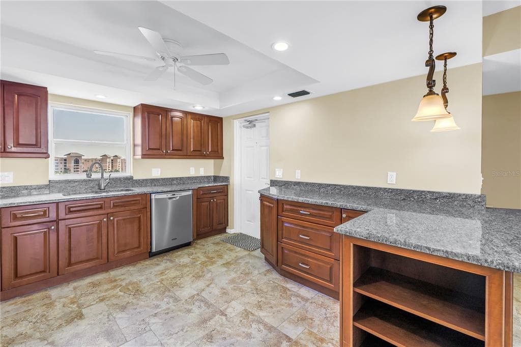 5108 BRITTANY DRIVE S 908 photo 8