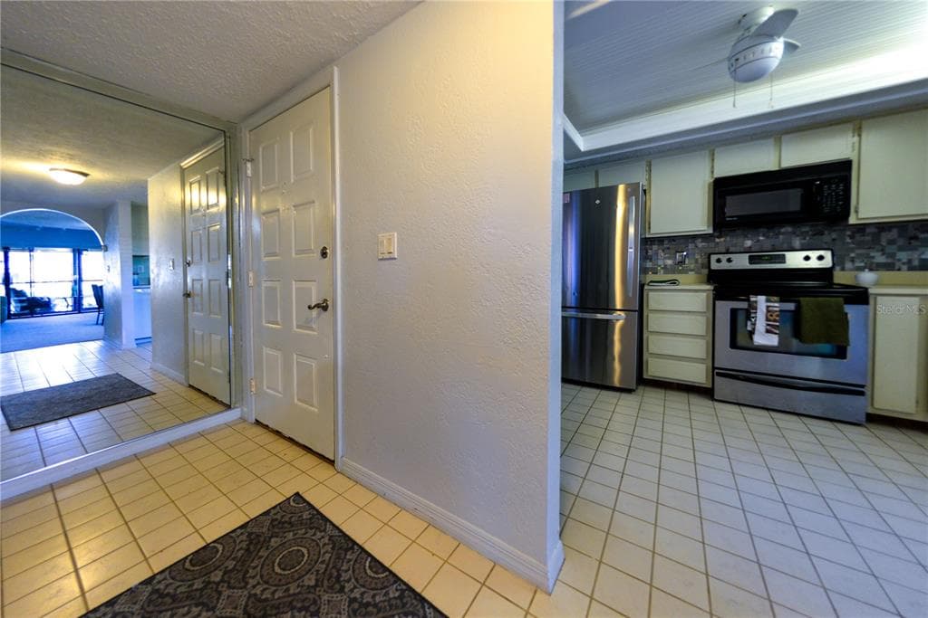 3708 SE 12TH AVENUE 104 photo 11