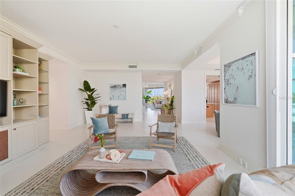 2251 GULF OF MEXICO DRIVE 301 photo 23