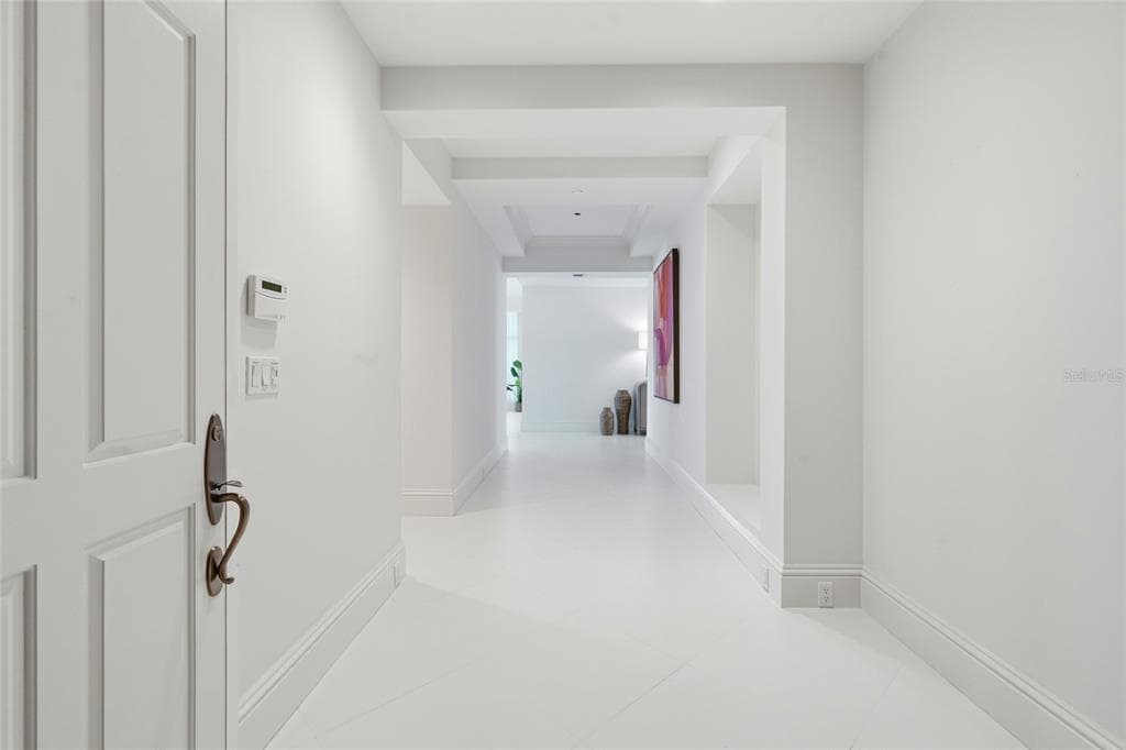 2251 GULF OF MEXICO DRIVE 301 photo 5