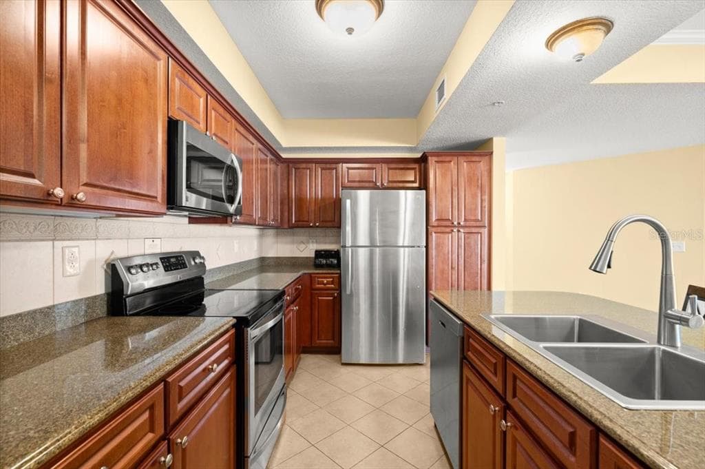 200 OCEAN CREST DRIVE 813 photo 13