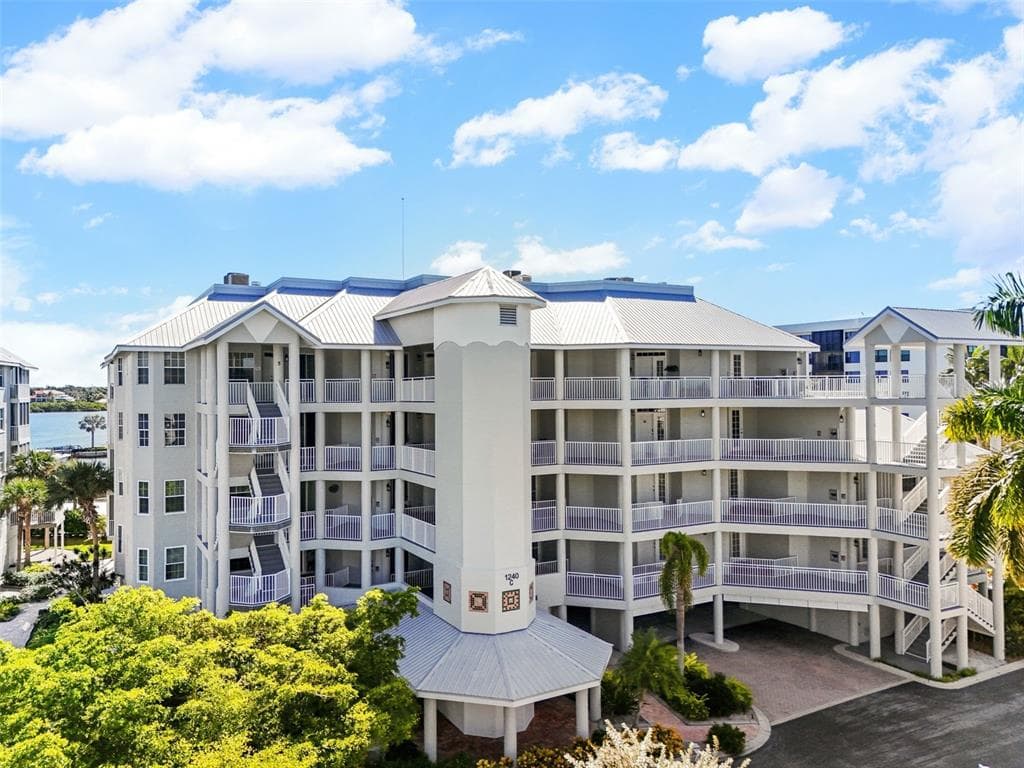 1240 DOLPHIN BAY WAY #401 1