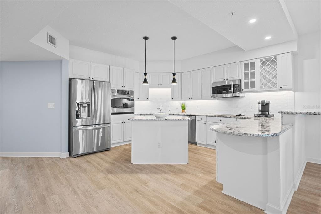 1240 DOLPHIN BAY WAY 401 photo 8