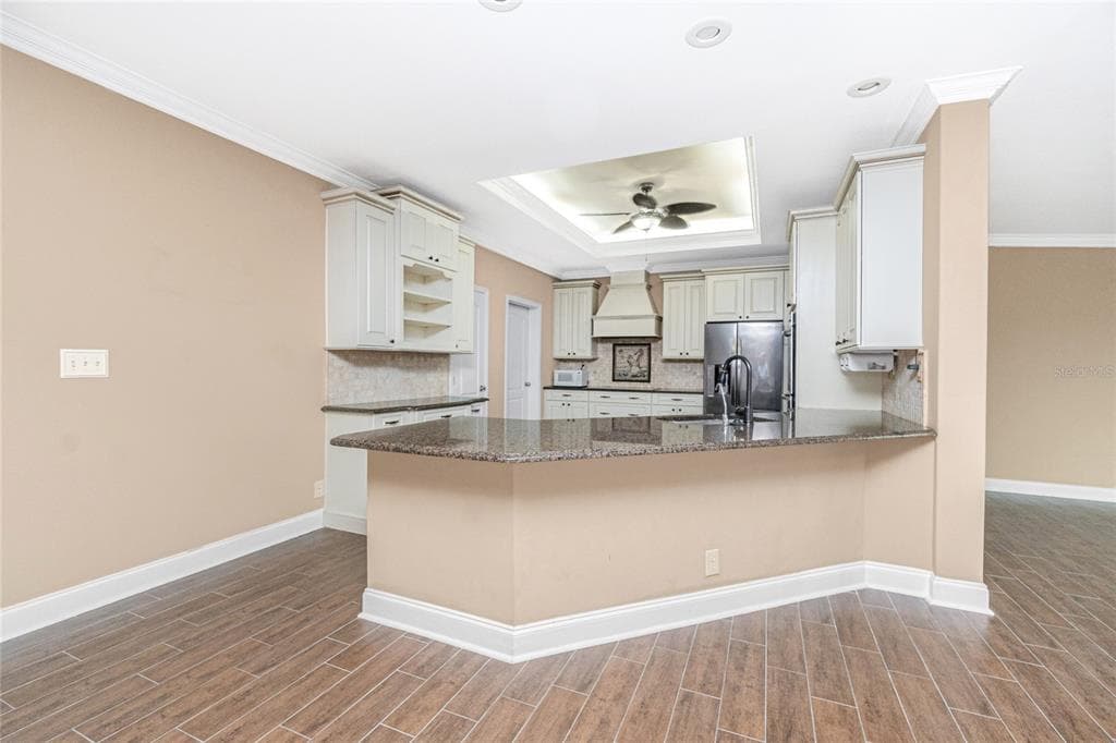9150 PINE COVE DRIVE photo 17