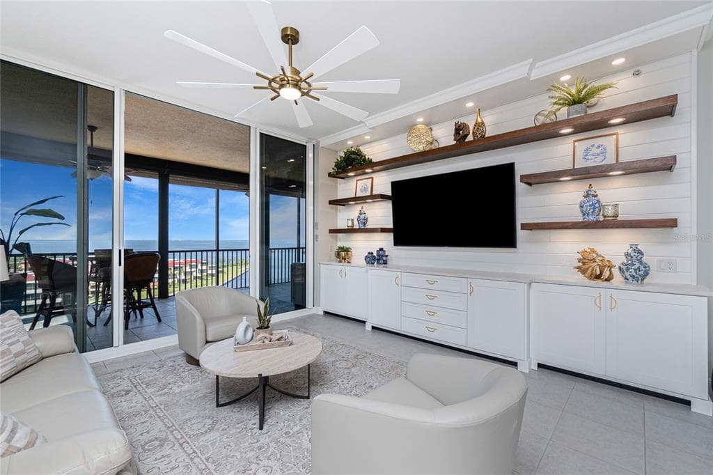 3313 SUNSET KEY CIR 701 photo 6