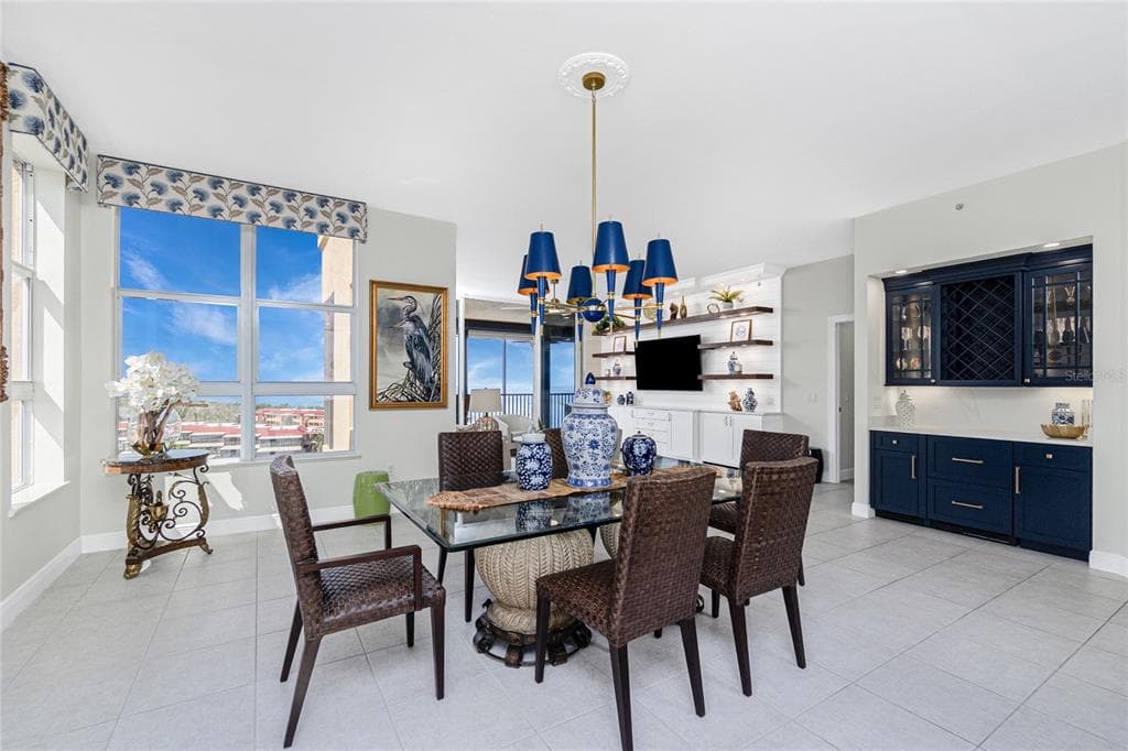 3313 SUNSET KEY CIR 701 photo 10