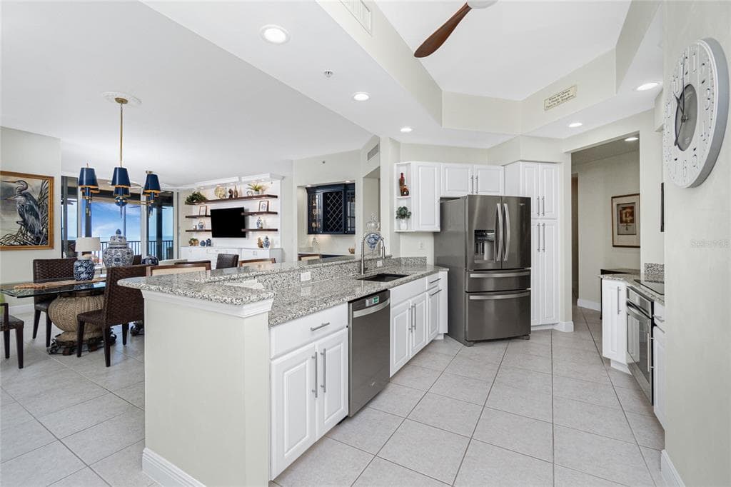 3313 SUNSET KEY CIR 701 photo 19