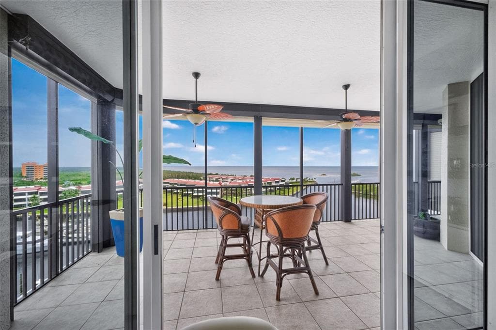3313 SUNSET KEY CIR 701 photo 4