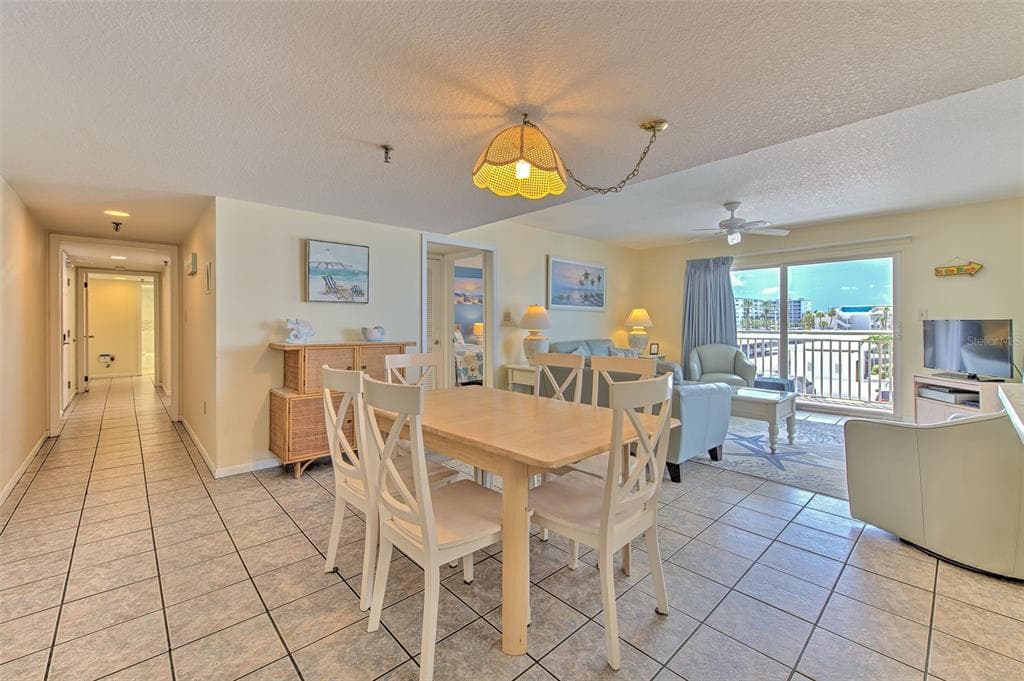 17450 GULF BOULEVARD 103 photo 15