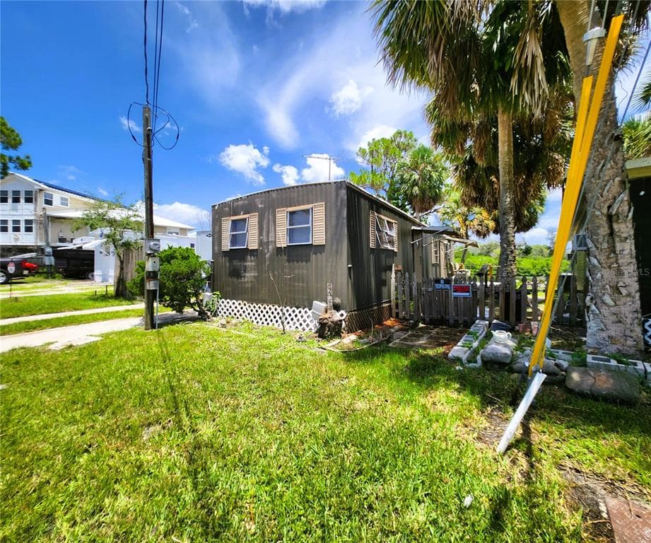 6975 EDGEWATER DRIVE photo 6