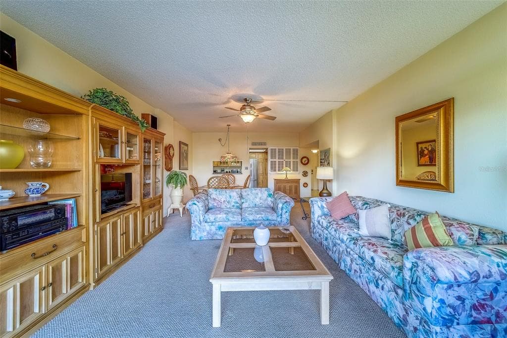 400 ISLAND WAY 104 photo 8