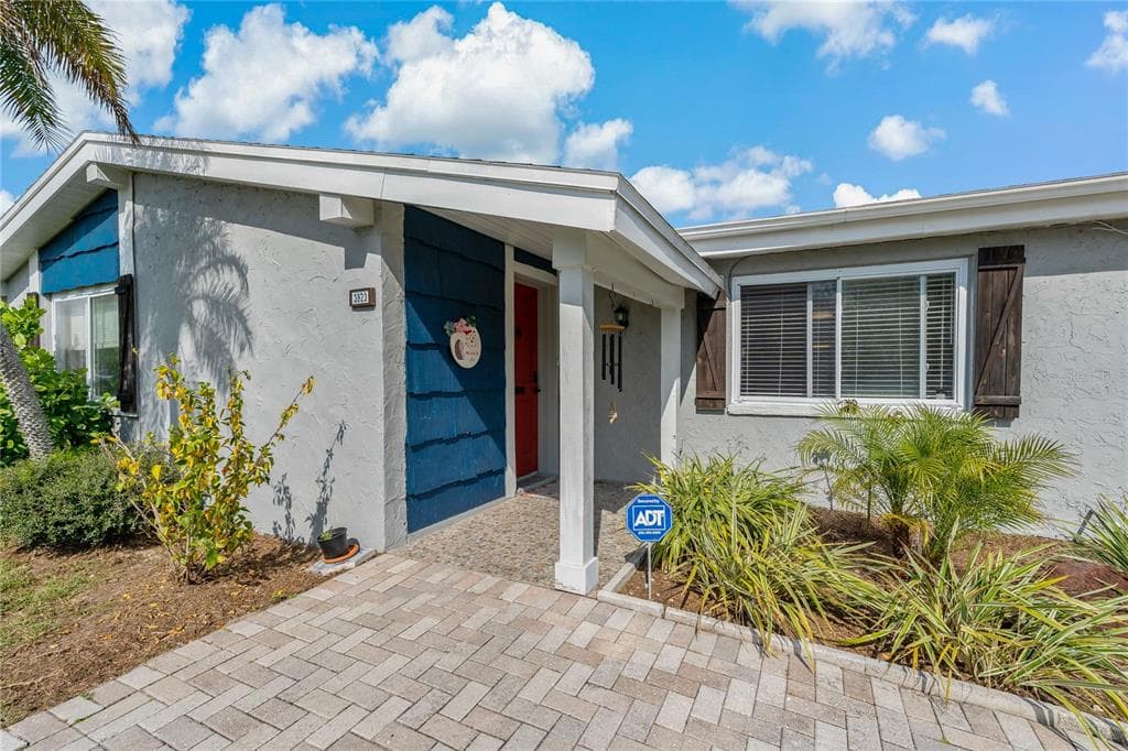 3823 SAIL DRIVE photo 2