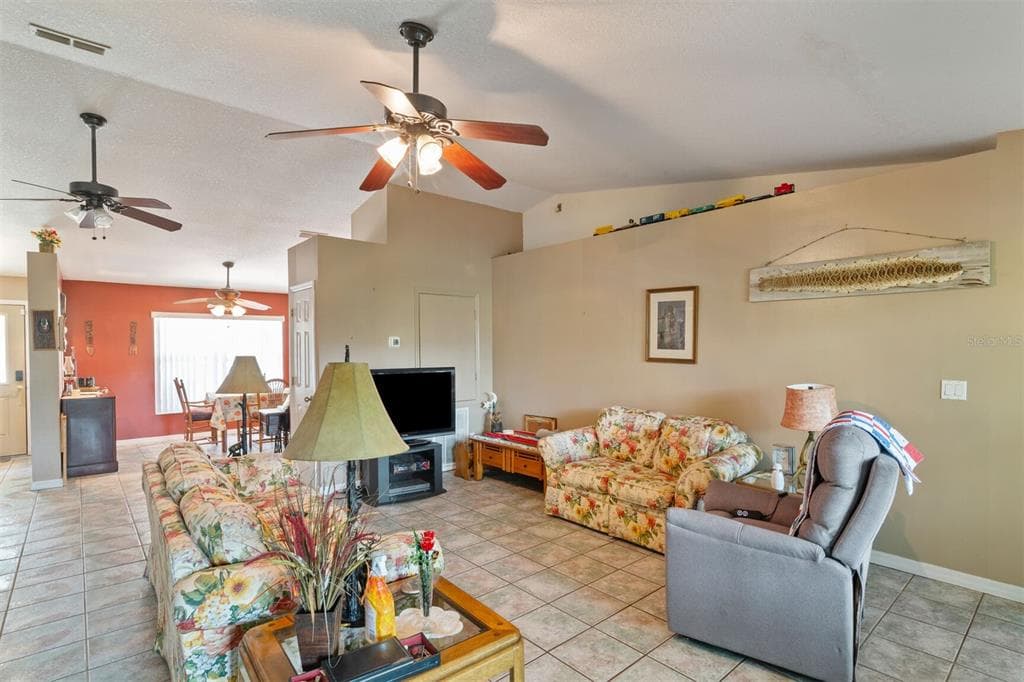 8465 NW 186TH STREET photo 9
