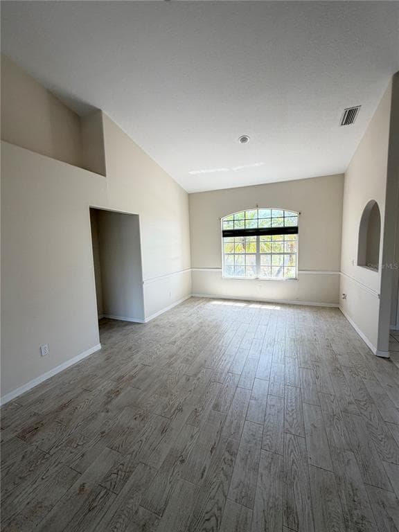 15140 LYNEBURG AVENUE photo 17