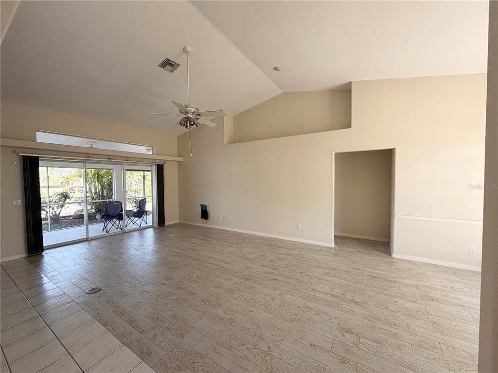 15140 LYNEBURG AVENUE photo 9