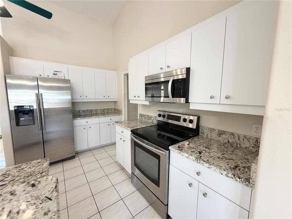 15140 LYNEBURG AVENUE photo 18