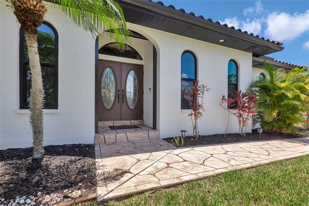 355 TRIESTE DRIVE photo 3