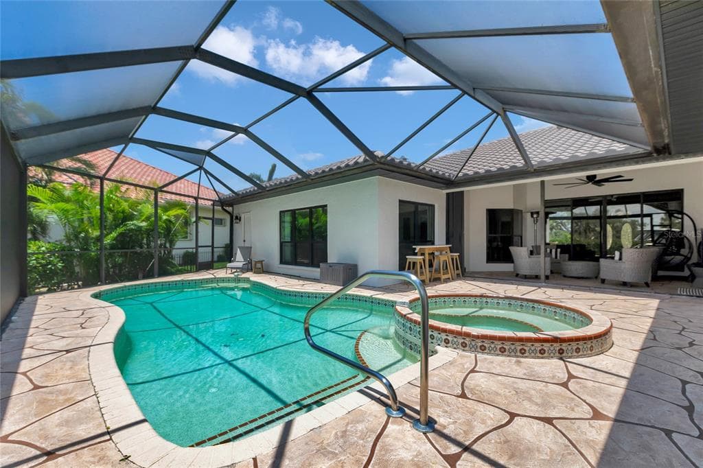 355 TRIESTE DRIVE photo 5