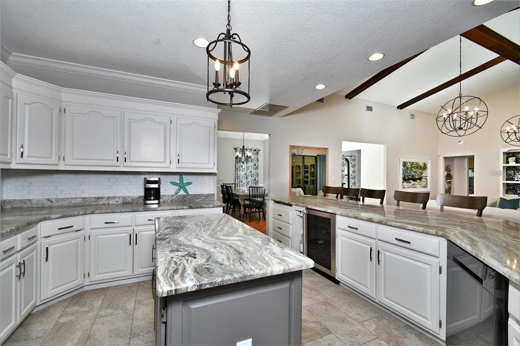 355 TRIESTE DRIVE photo 15