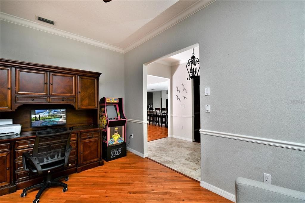 355 TRIESTE DRIVE photo 8