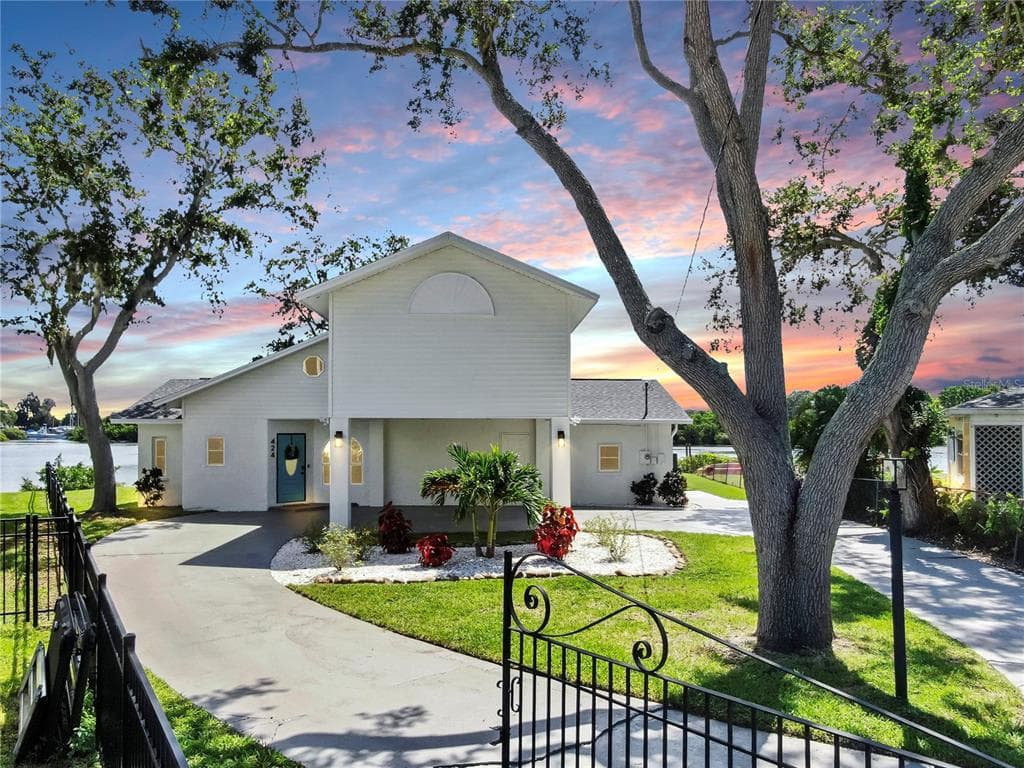 424 DORIC COURT 2