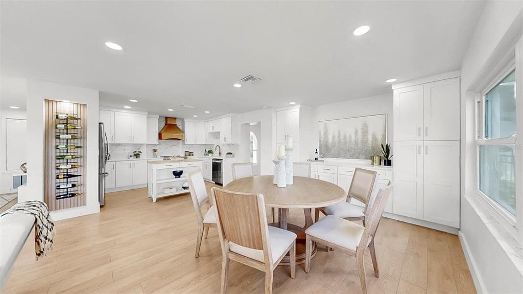 424 DORIC COURT photo 11