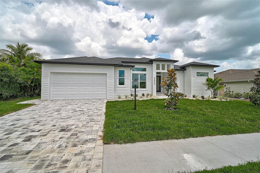 6655 PAN AMERICAN BOULEVARD 3