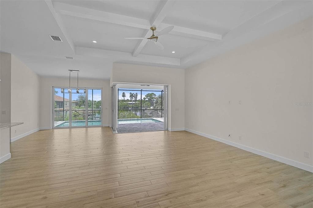 6655 PAN AMERICAN BOULEVARD photo 10