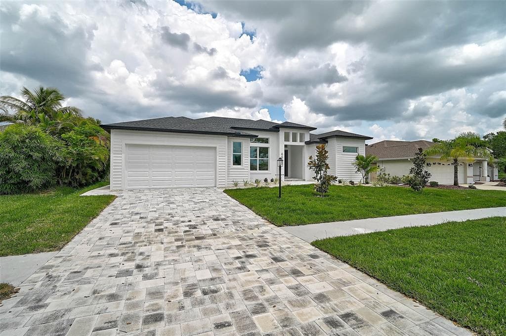 6655 PAN AMERICAN BOULEVARD 4
