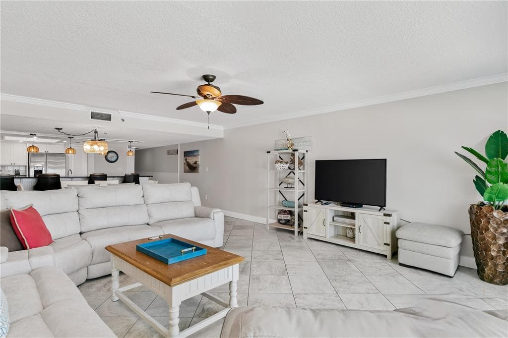 18500 GULF BOULEVARD 209 photo 7