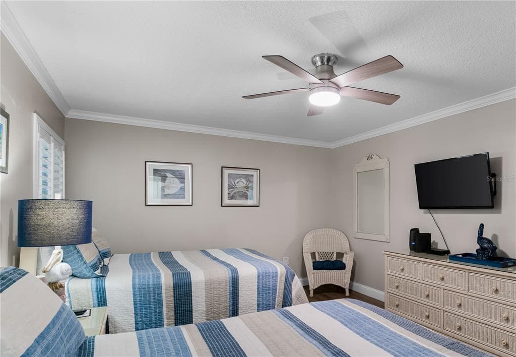 18500 GULF BOULEVARD 209 photo 24