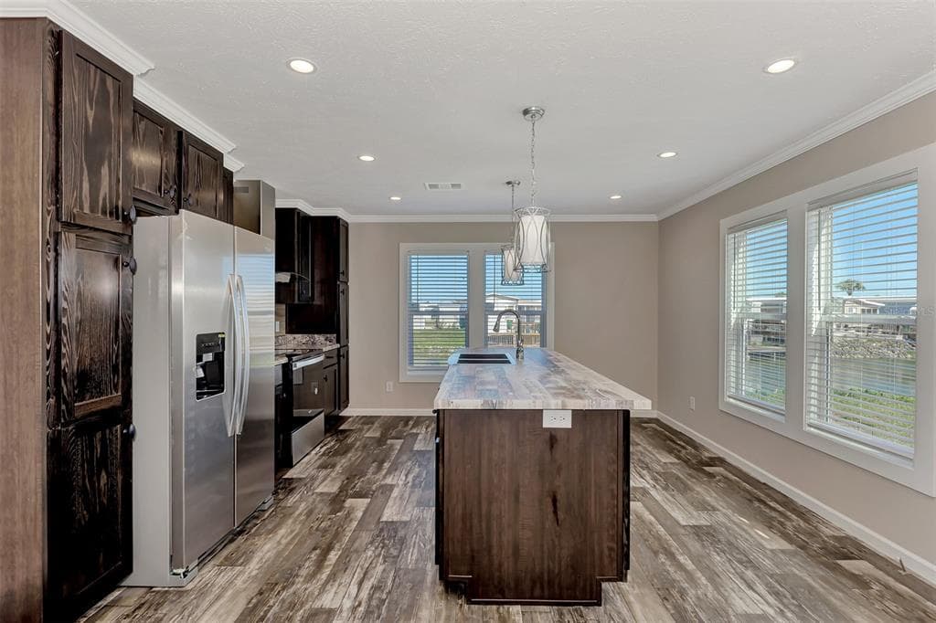 1391 FLAMINGO DRIVE photo 8