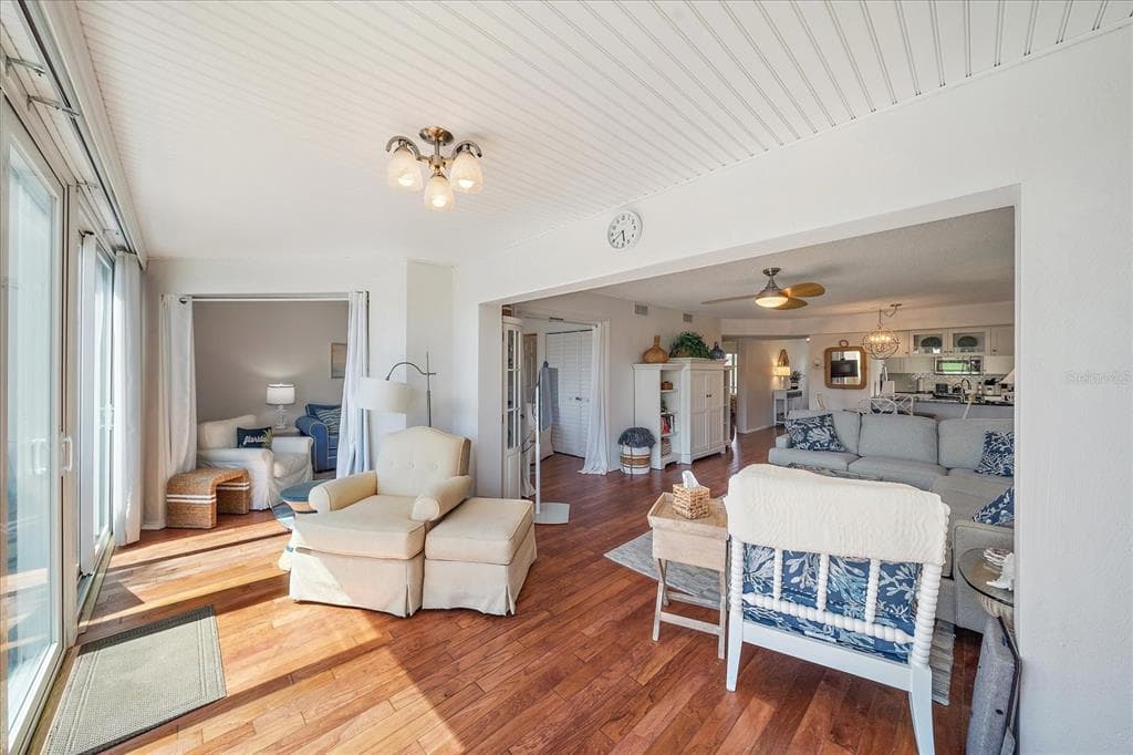 425 CERROMAR TERRACE 359 photo 16
