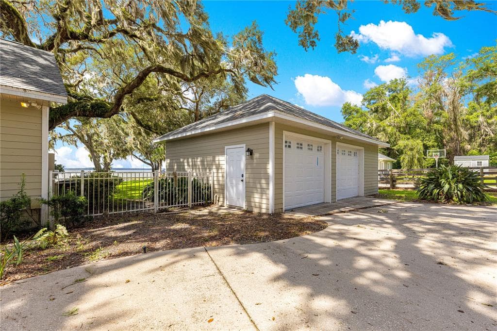 12360 E HIGHWAY 25 photo 9