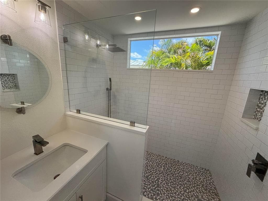 212 OAK AVENUE photo 23