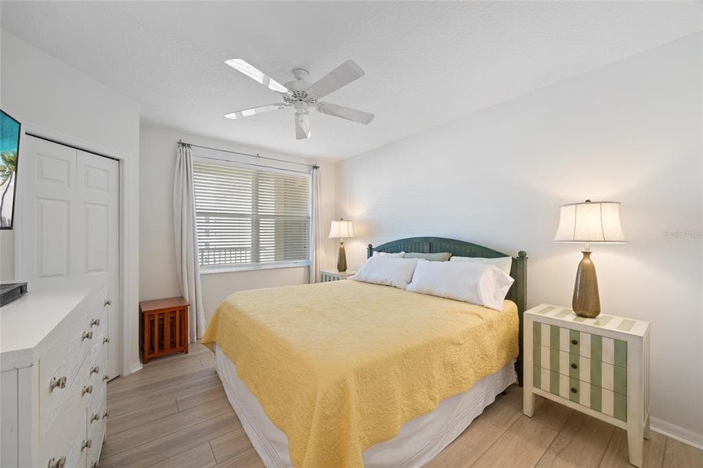 1200 COUNTRY CLUB DRIVE 5402 photo 21