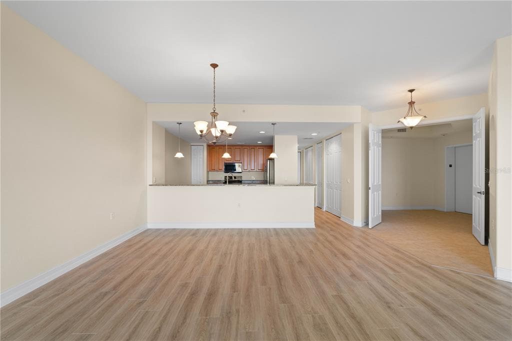 89 VIVANTE BOULEVARD 8942 photo 5