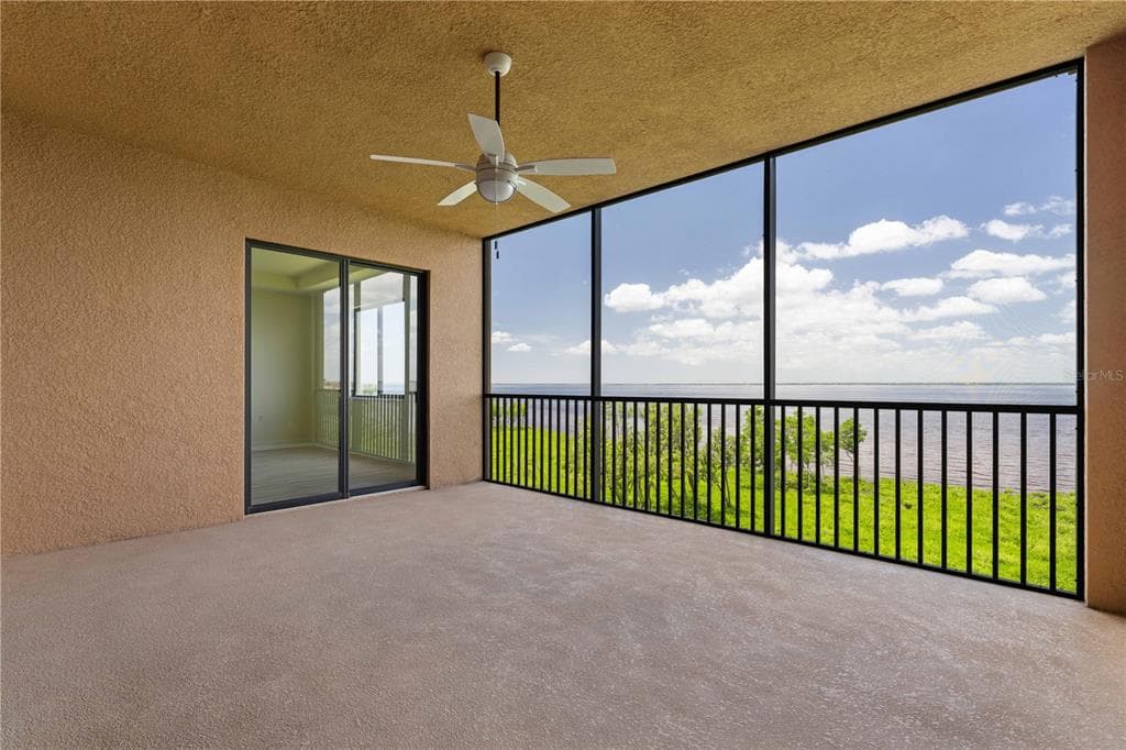 89 VIVANTE BOULEVARD 8942 photo 4