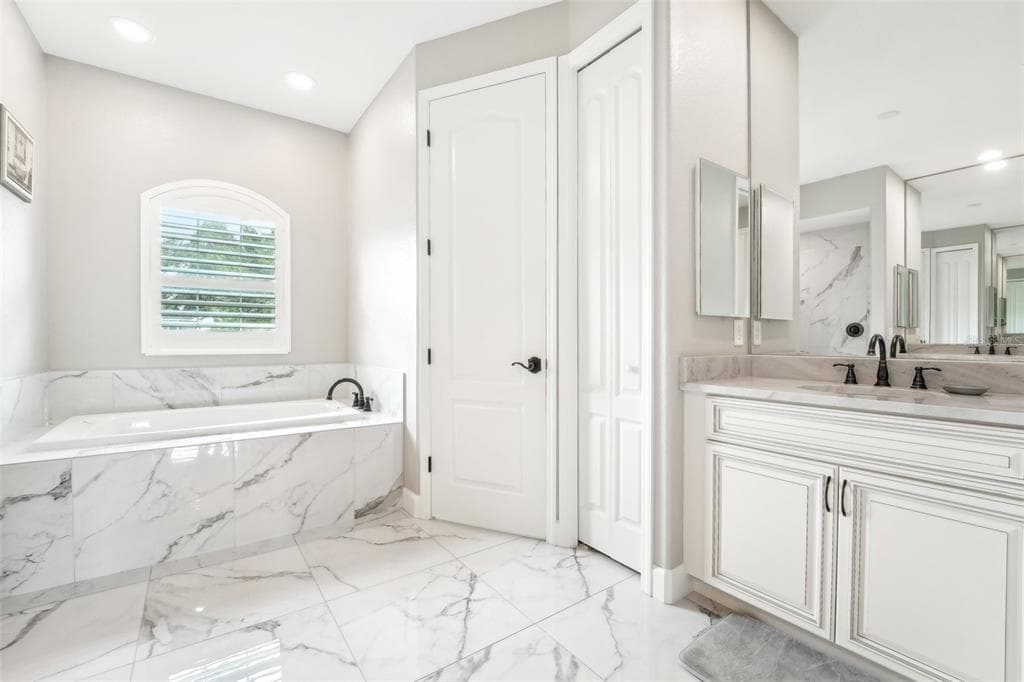 332 MCCABE STREET photo 21