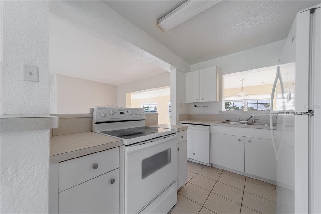 4045 CONWAY BOULEVARD photo 19
